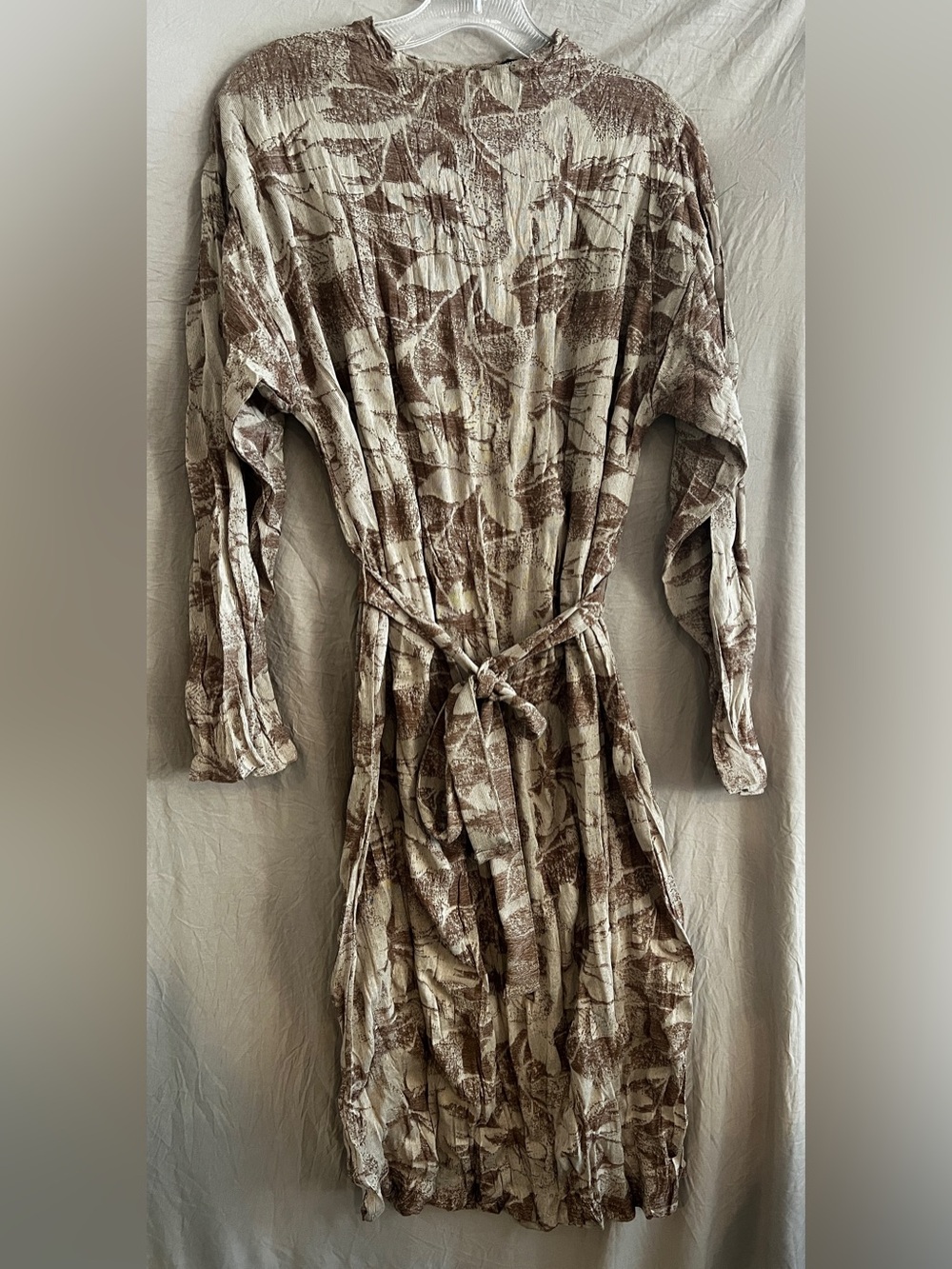 Zara Jacquard Midi Beige and Brown Printed Long-Sleeve Tie-Waist Crinkle Dress